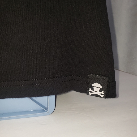 JOHNNY CUPCAKES GAME OF THRONES WOLF 2017 BLACK T SHIRT SIZE MEDIUM - Picture 3 of 6